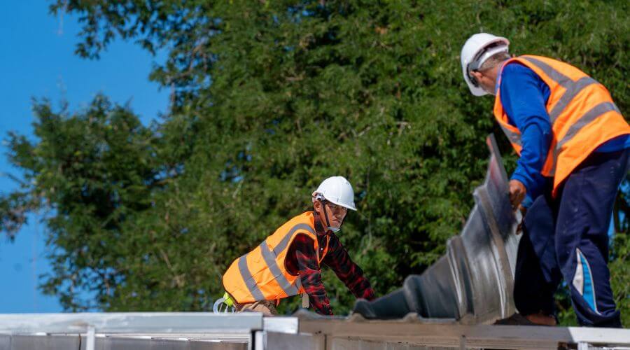 Roof maintenance in Fort Shafter, HI